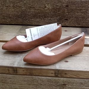 Amazon Essentials Womens Pointed Toe Flat Ballet Shoes Size 5